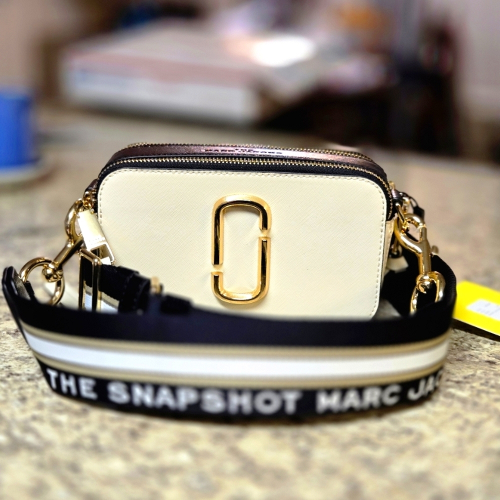 Brand New Marc Jacobs "The Snapshot" In Colour -White/Black/Gold